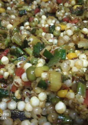 A picture of Sabudana with veggies.