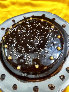 A picture of Chocolaty cake.