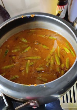 A picture of Drumstick curry.