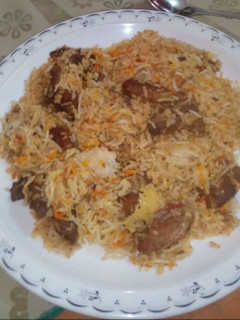 A picture of Chicken Achari Biriyani.