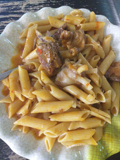 A picture of Macaroni.