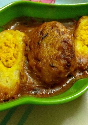 A picture of Eggless egg curry.