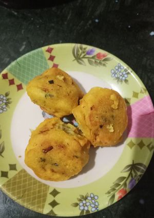 वड़ा (vada recipe in Hindi) रेसिपी मुख्य फोटो