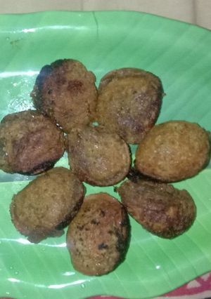गुड़ अप्पे(Gud appe recipe in Hindi) रेसिपी मुख्य फोटो