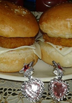 A picture of Cheakpea patties Burger.