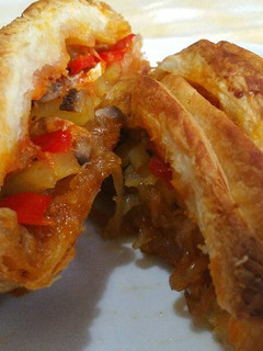 Una foto de Hojaldre relleno de verduras