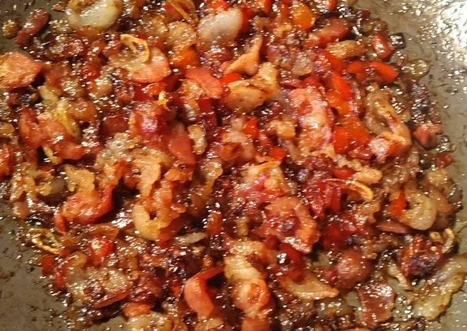 Steps to Make Speedy Bacon Relish