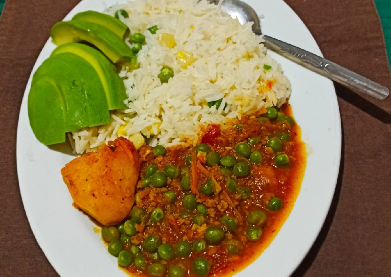 Coconut rice and peas