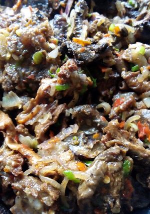 A picture of Peppered beef sauce.