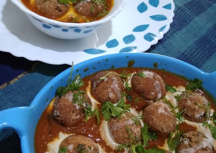 Paneer kofta in tomato gravy