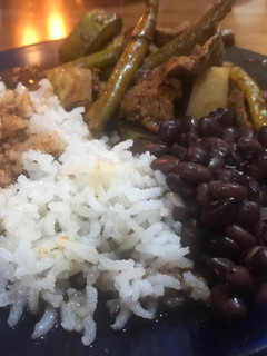 Una foto de Bistec en salsa de chile pasilla