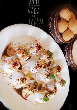 A picture of Dahi Vada.
