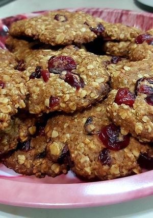 Áfonyás-fahéjas zabkeksz tojás nélkül recept fotója
