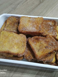Una foto de Torrijas fáciles y buenísimas típicas de Andalucía