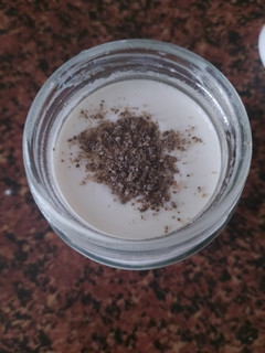 Una foto de Yogur casero con yogurtera