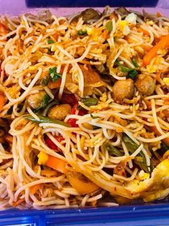 এগ সোয়া নুডলস (egg soya noodles recipe in Bengali) রেসিপির প্রধান ছবি