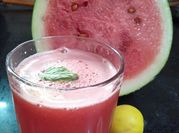 A picture of watermelon mojito