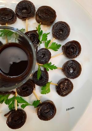 عکسی از دستور لواشک گوجه سبز با رب انار
