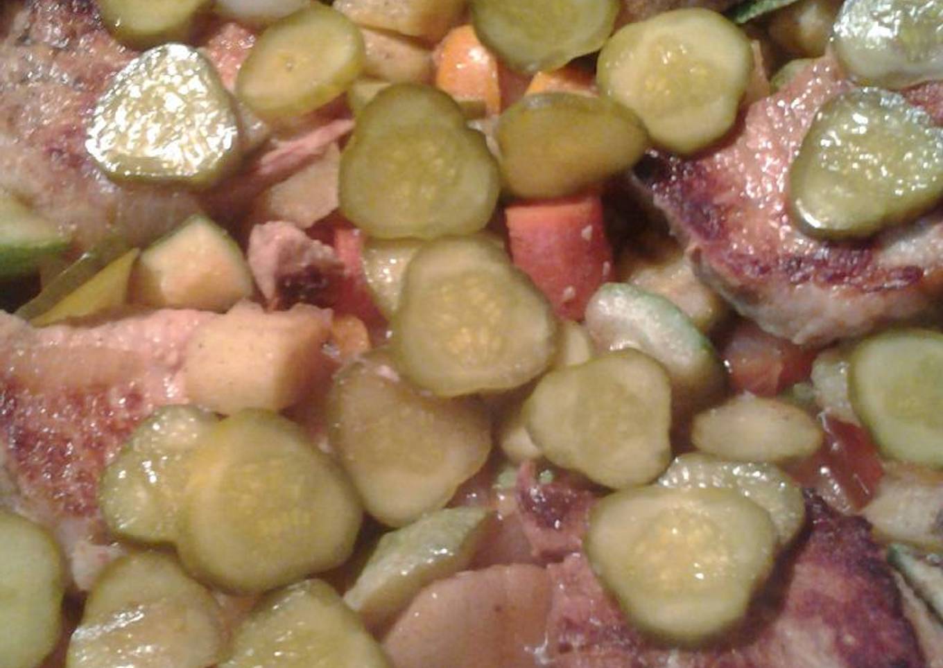 Porc mariné dans du jus de cornichon