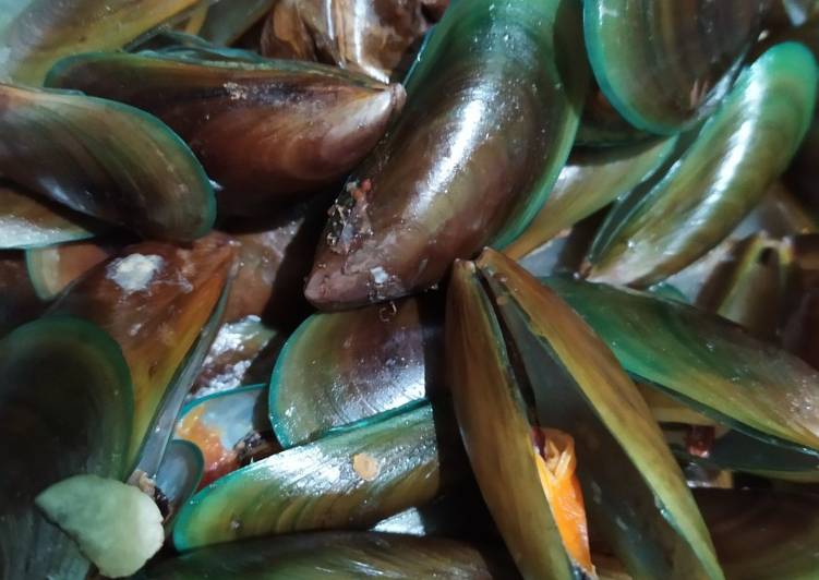 Kerang hijau bumbu oseng