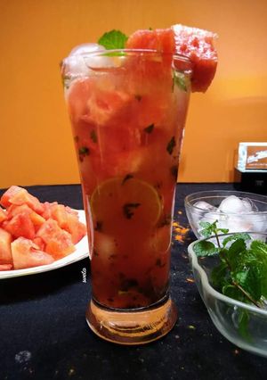 ওয়াটারমেলন মোহিতো (Watermelon Mojito recipe in Bengali) রেসিপির প্রধান ছবি