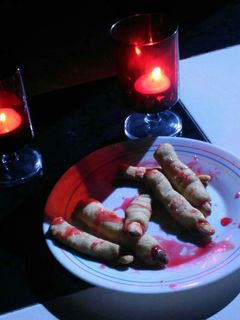 Una foto de Dedos sangrientos de bruja