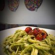 Tallarines al Pesto con tomatitos asados