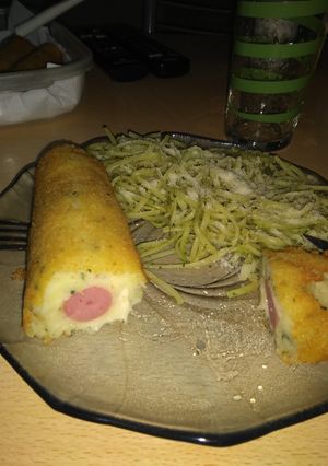 Una foto de Salchichas envueltas con puré. 😋