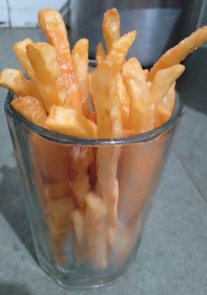 A picture of Fingers / French fries.
