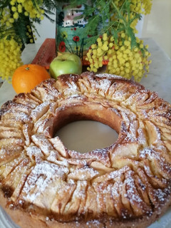 Foto di Ciambella "melosa" all arancia e yugurt greco alla vaniglia