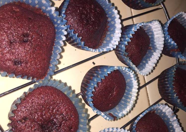 Simple Way to Prepare Any-night-of-the-week Red velvet cup cakes