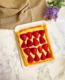 Tarta de hojaldre con fresas y crema pastelera