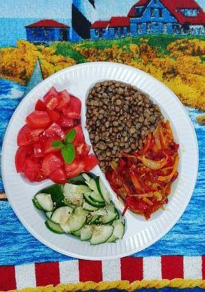 Una foto de Lentejas con verduras