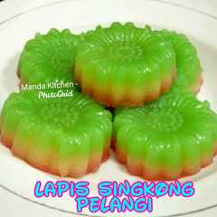 รูปของ Lapis Singkong Pelangi (lemet/timus tanpa daun)