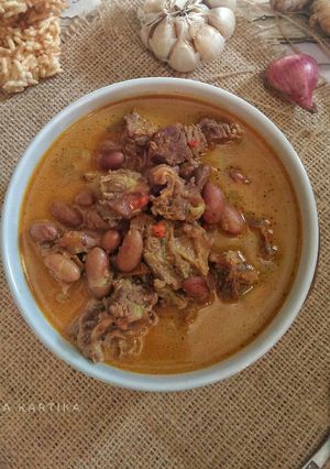 A picture of Red Bean and Beef Curry.