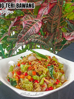 Foto resep Oseng teri bawang, tomat hijau