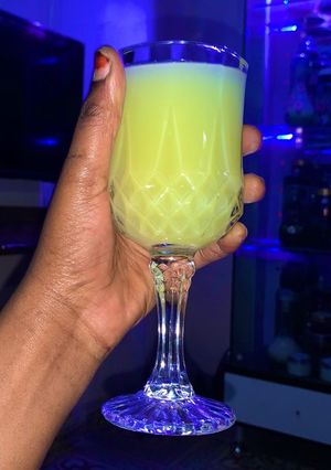 A picture of Cucumber and ginger juice.
