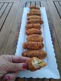 Croquetas de queso de cabra y cebolla caramelizada