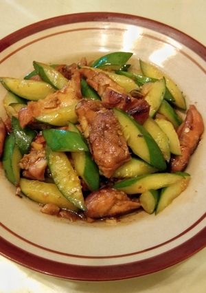 Foto resep Kyuri / Timun tumis ayam