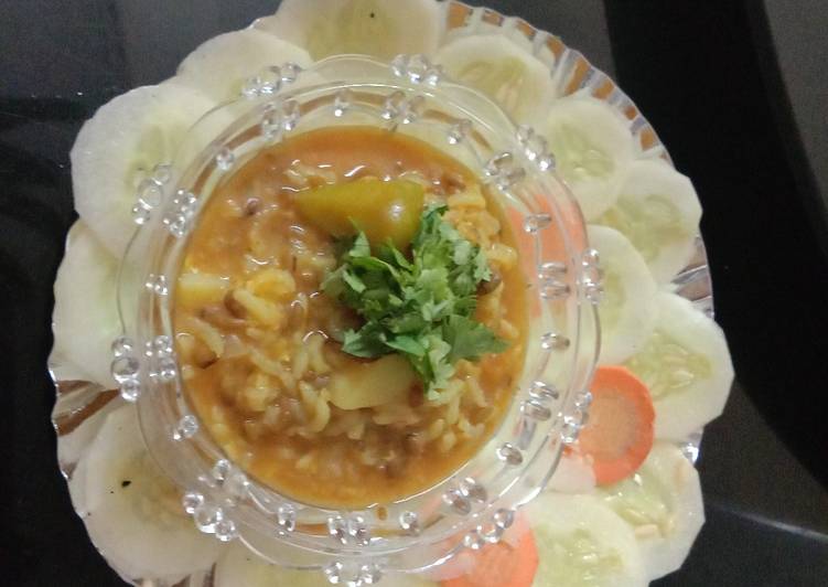 Simple Way to Prepare Homemade Bengali khichuri