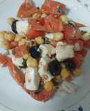 Ensalada 🥗 de garbanzos tipo Caprese