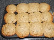 Una foto de muffins de banana y yogur