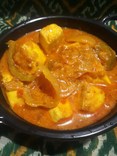 पनीर शिमला मिर्च करी(paneer shimla mirch curry recipe in hindi) रेसिपी मुख्य फोटो