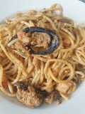 Spaghetti de marisco con sidra en mambo