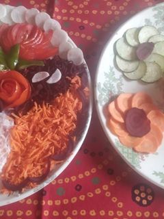 સલાડ (Salad Recipe in Gujarati) રેસીપી મુખ્ય ફોટો