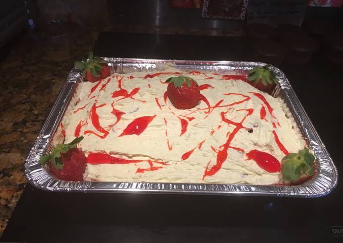 Recipe of Super Quick Strawberry Poke Cake😍