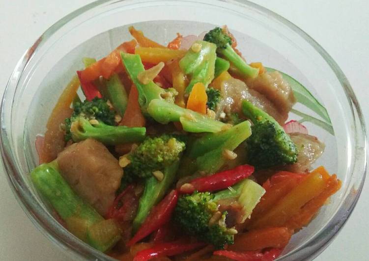 Cah brobak exped (brokoli bakso extra pedas)