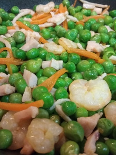 Una foto de Salteado de guisantes