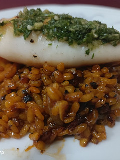 Una foto de Arroz con calamares