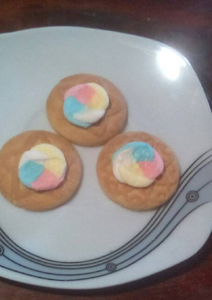 Una foto de Galletitas con malvaviscos!!🍥🍥🍪🍪